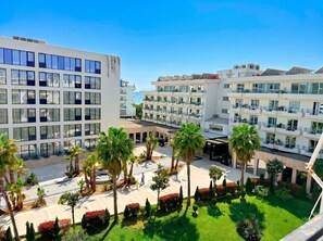 Property grounds - Comfy Apartment in Golem Durres 100 meters from the Beach (Durres)