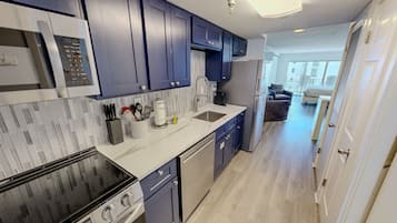 Condo, 1 Bedroom | Private kitchen | Coffee/tea maker, fridge, oven, toaster