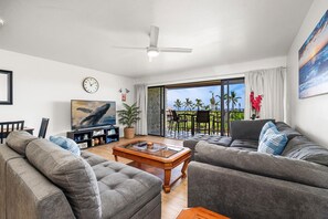 Smart TV - Keauhou Punahele B-207 Ocean Views, Spacious Lanai, Personal BBQ, No Stairs (Kailua Kona)