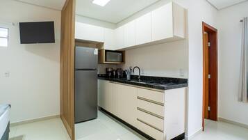 Basic Apartment | Private kitchen