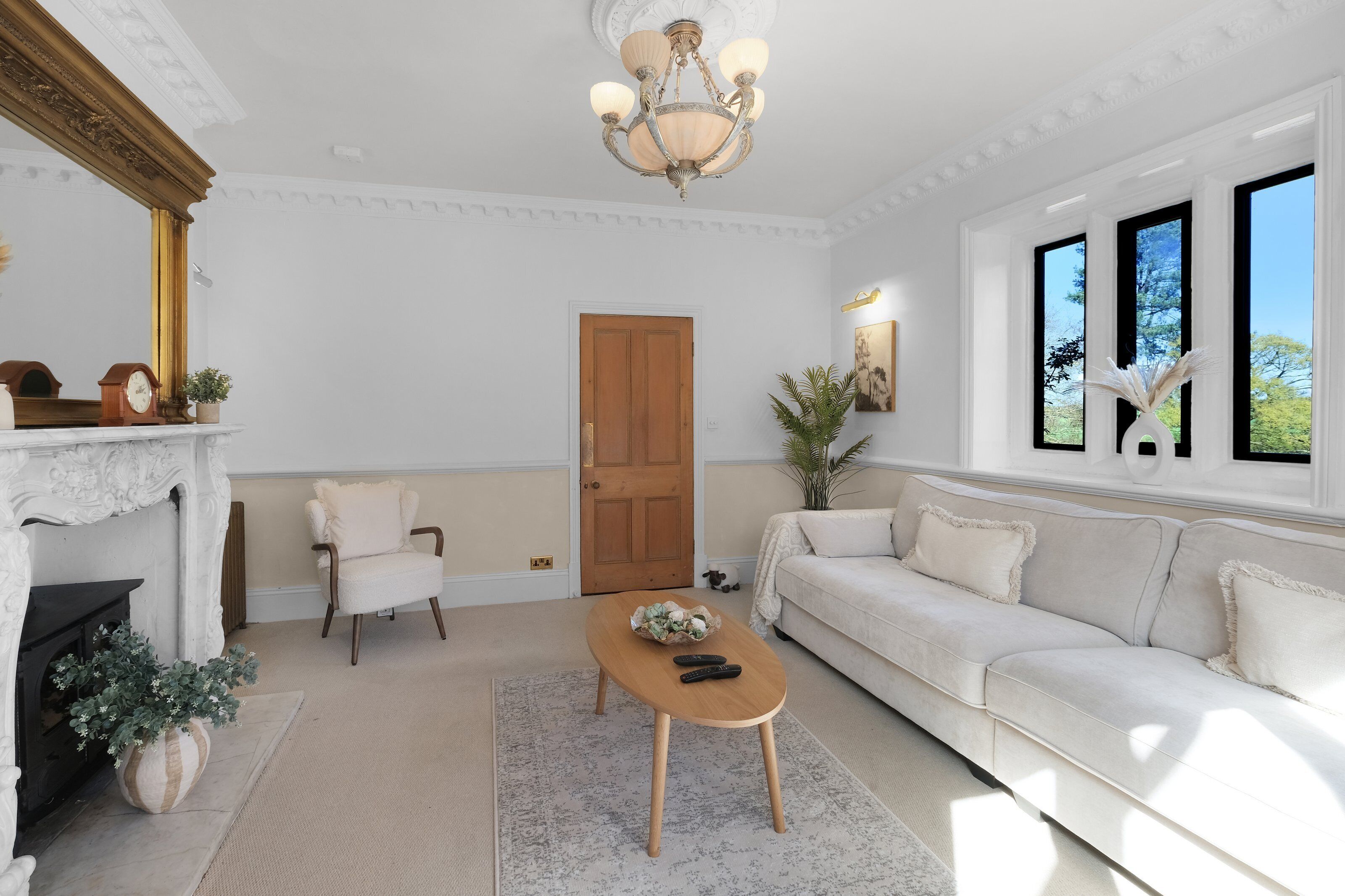 Nhà dành cho gia đình, sân hiên | Khu phòng khách