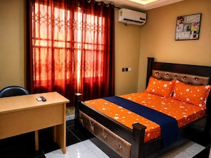 Single Room | WiFi (free) - Kwae Delux Hotel (Accra)