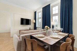Dining - Stylish Apartment | Close to Old Town Attractions (Gdańsk)