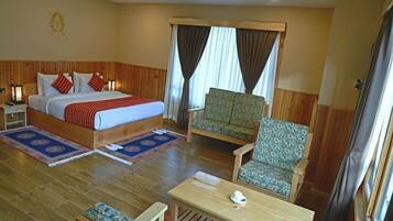 Deluxe Double Room, Mountain View | In-room safe, laptop workspace, iron/ironing board, free WiFi