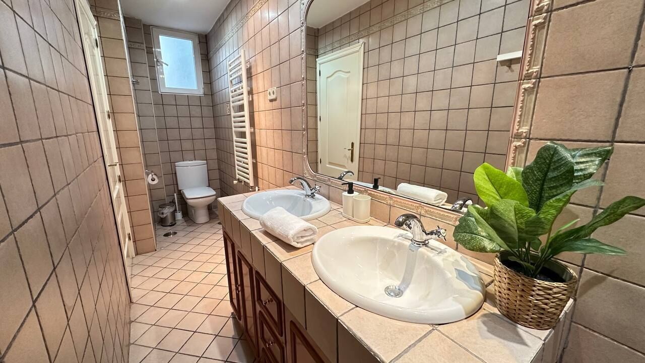 Tweepersoonskamer, privébadkamer | Badkamer