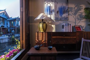 Habitación de lujo con 2 camas individuales, vista al lago