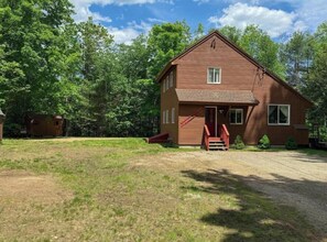 Exterior - Tranquil Timber delightful 3 bedroom cabin nestled in Bartlett NH (Bartlett)
