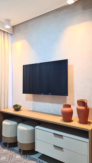 Studio Basic | Interior