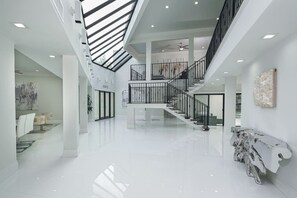 Interior - 8,000 sq ft Estate with Heated Pool & Game Room (Plantation)