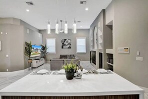 Interior - Luxury 6BR Near Beach w/ Pool & Game Room (Hollywood)