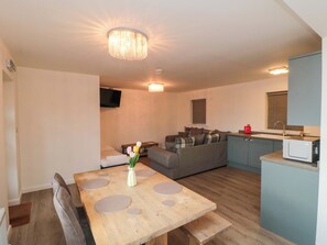 Interior - Toote Suite (Yarm)