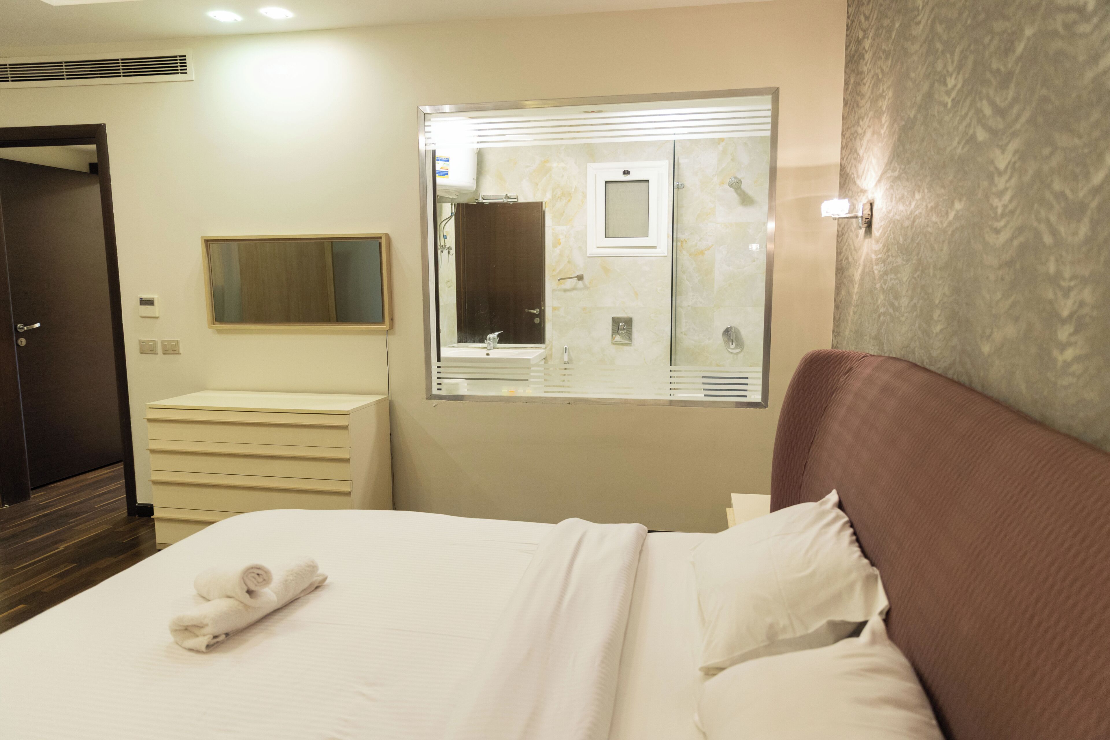 Deluxe Apartment, Private Bathroom, Garden View