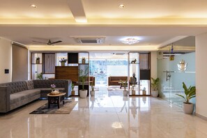 Reception - Anandam in the Himalyas By Alaya Stays (Rishikesh)