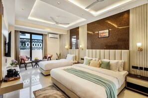 Deluxe Triple Room - Anandam in the Himalyas By Alaya Stays (Rishikesh)