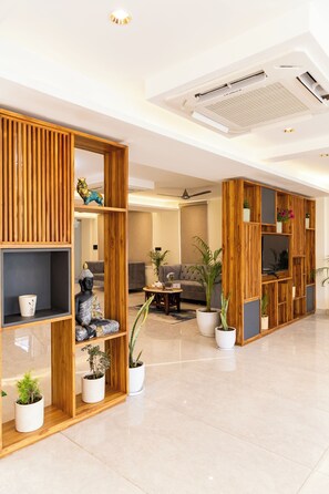 Reception - Anandam in the Himalyas By Alaya Stays (Rishikesh)