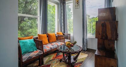 Anandam in the Himalyas By Alaya Stays