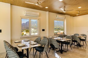 Restaurant - Anandam in the Himalyas By Alaya Stays (Rishikesh)