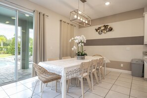 Dining - Beautiful house - Private pool (Kissimmee)