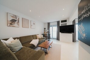 Living area - Modern City Center Apartment at Mirabell Palace (Salzburg Stadt)