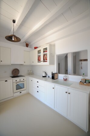 Private kitchen - Casa Vento - Maisonette near Santa Maria beach (SANTA MARIA)