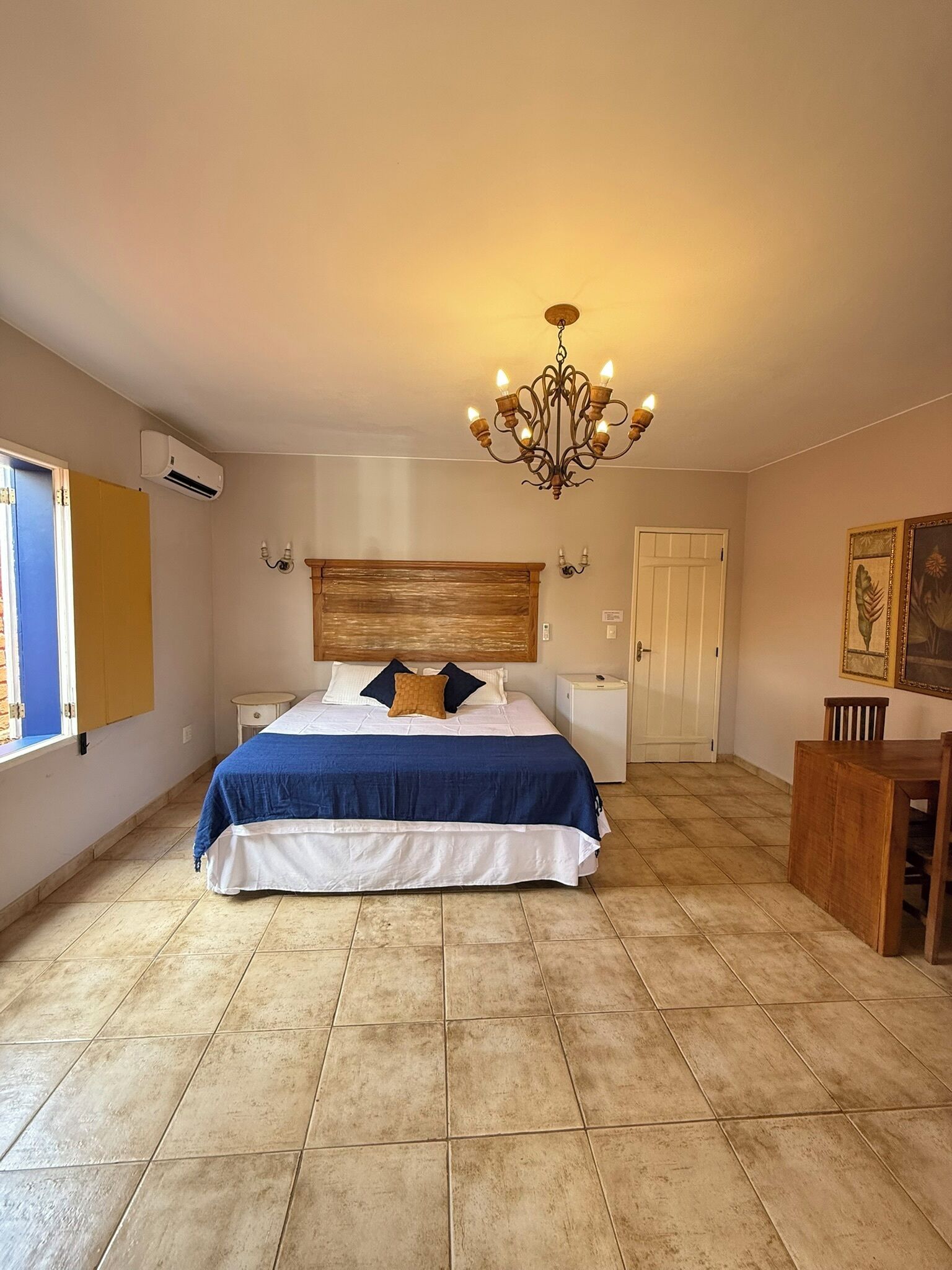 家庭四人房, 露台, 庭園景