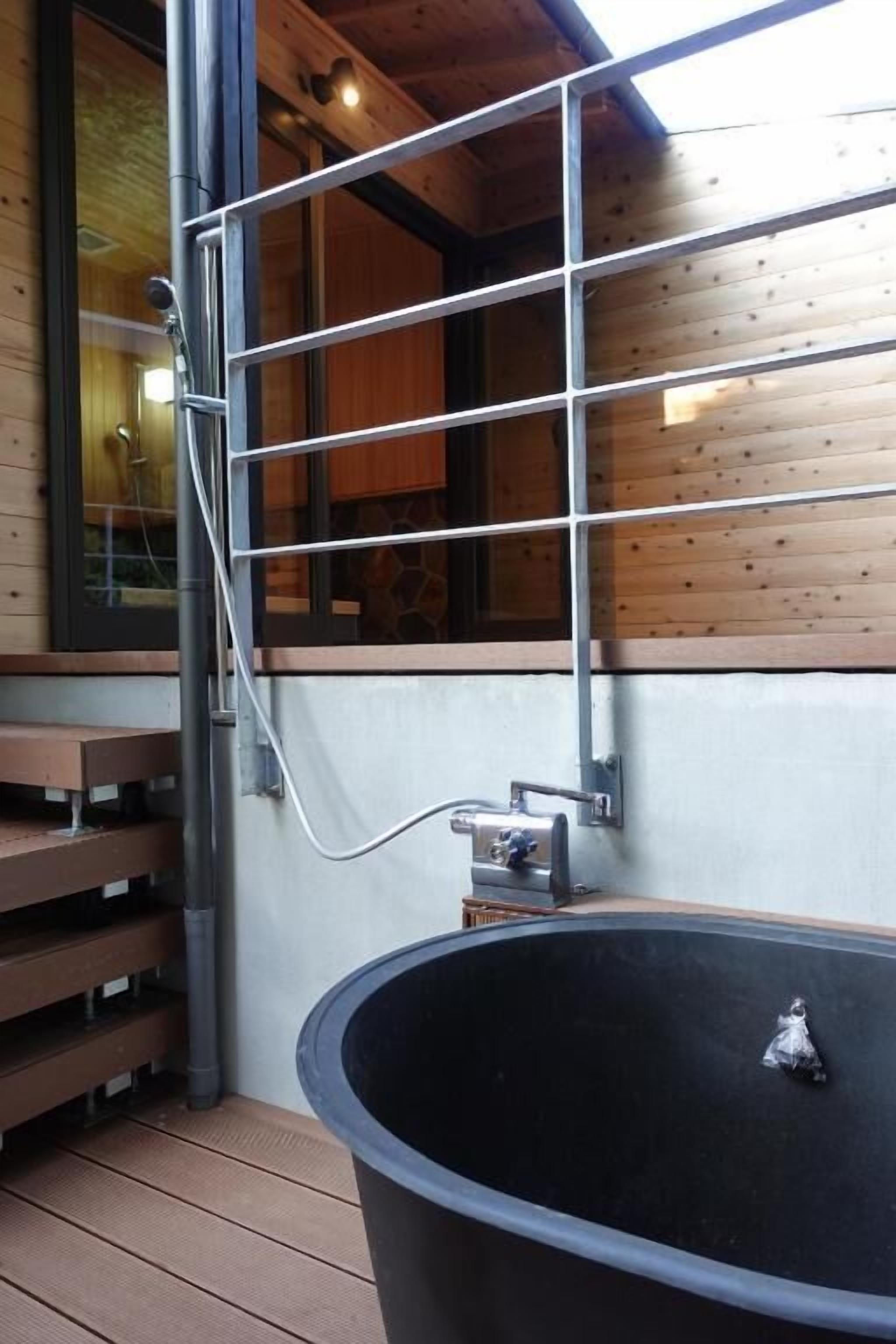 디럭스 트윈룸, 발코니, 강 전망 | 욕실