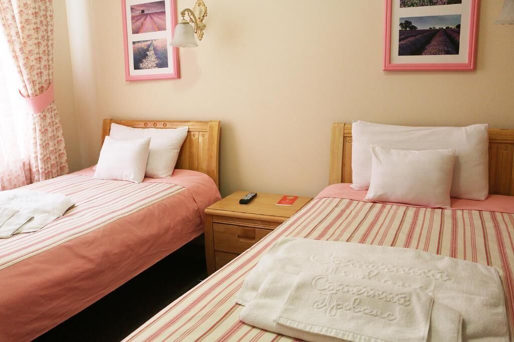 Habitación con 2 camas individuales