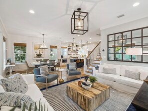 TV, offices - Bright & Spacious Retreat for Families or Groups | Walk to Pool and Adventures (Seacrest Beach)