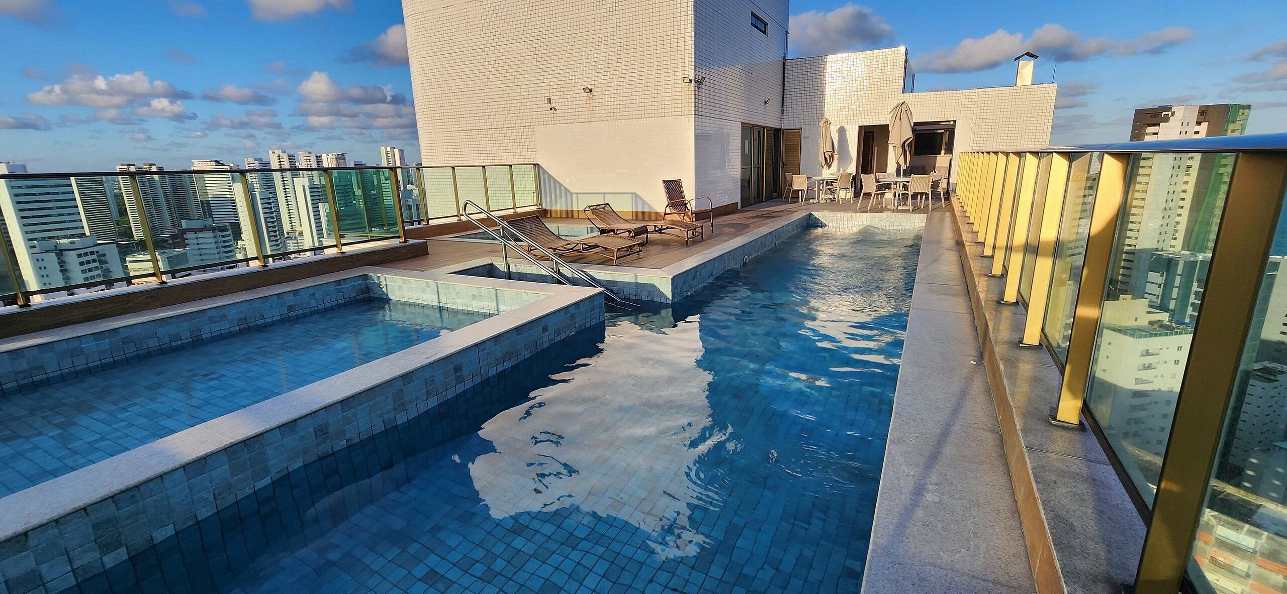 Piscina a l'aire lliure 