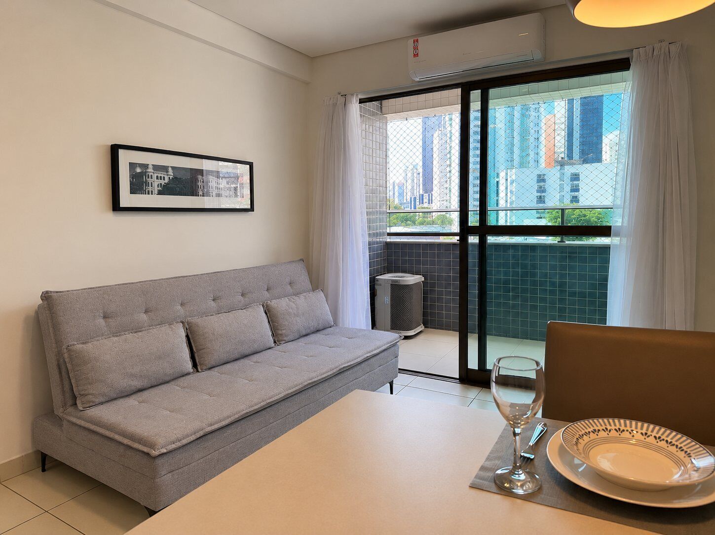 Basic Apartment | Living area