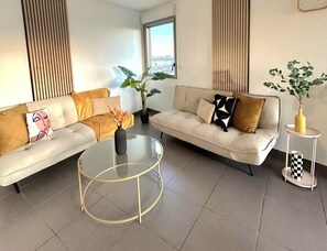 Smart TV - Duplex 93m2- 2 bathrooms- Toulouse Airport- 8people (Blagnac)