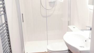 Cabin, 1 Bedroom | Bathroom
