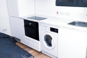 Cabin, 1 Bedroom | Interior - A Cozy Studio Apartment (Kilgobbin)