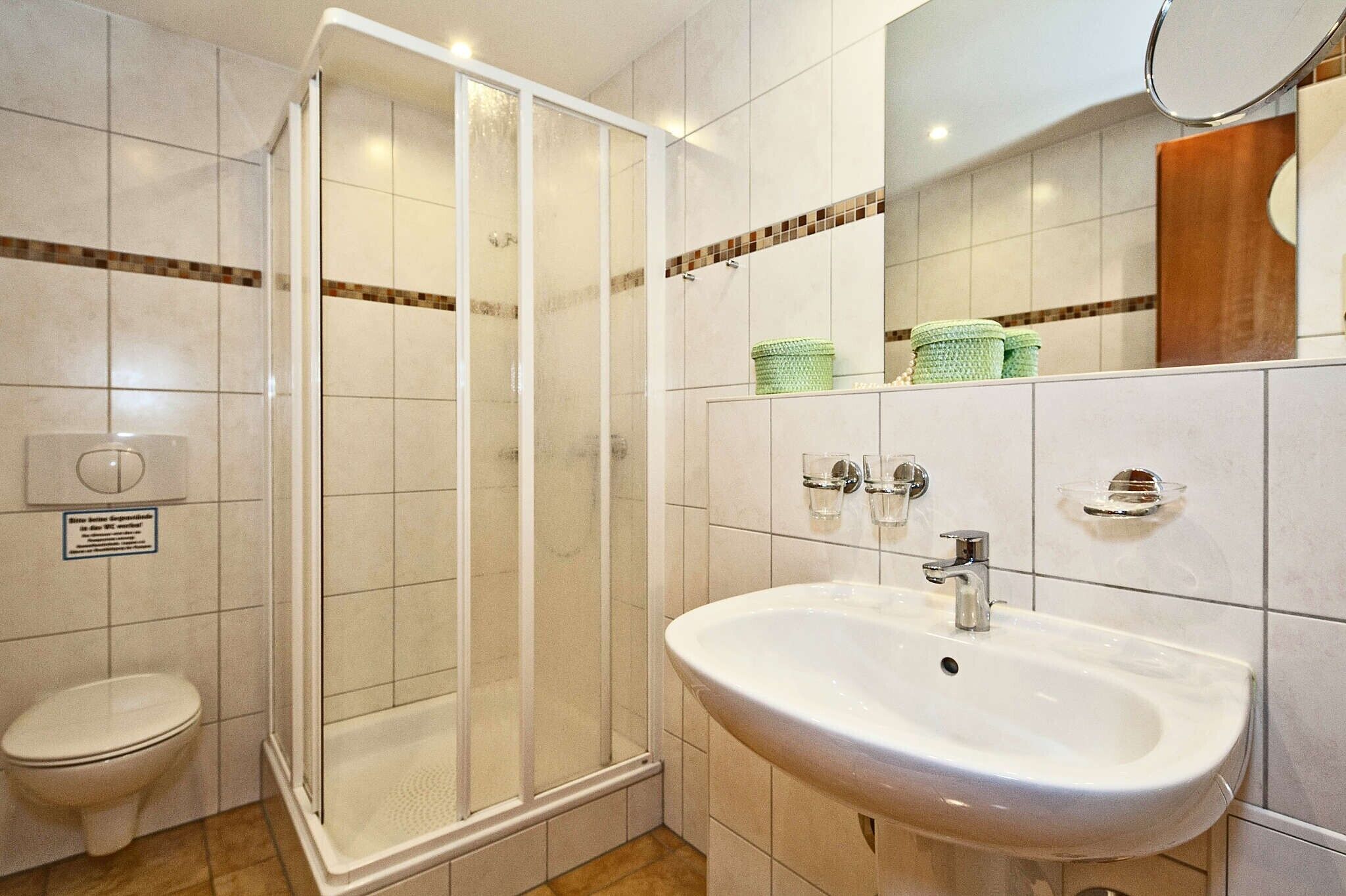Ducha, secador de pelo, toallas