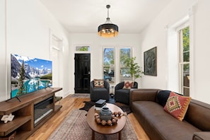 Smart TV, fireplace, books