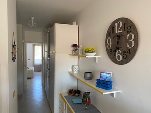 Interior - Apartment 'Casa Perla Blu' with Mountain View, Wi-Fi and Air Conditioning (San Vito Lo Capo)