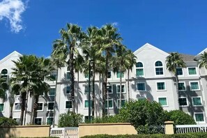 Exterior - Disney Star Wars Accessible Apartment Near Parks (Orlando)
