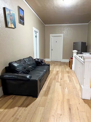 House | Interior - K-house (Vallejo)