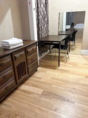 House - K-house (Vallejo)