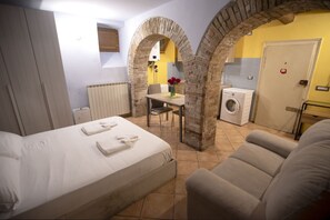 1 dormitori, wifi gratuïta i roba de llit 