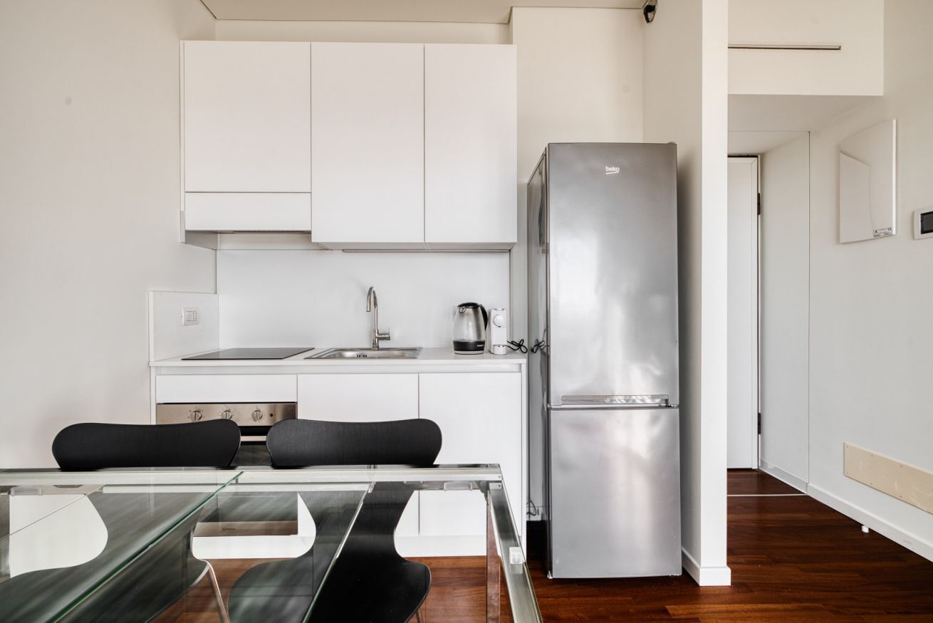 Fridge, dishwasher