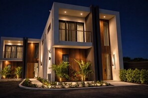 Exterior - Turquoise Panoramic Views Villa 2 (Providenciales)