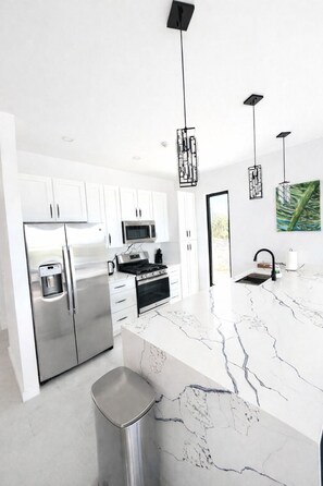 Private kitchen - Turquoise Panoramic Views Villa 2 (Providenciales)