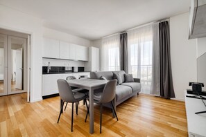 Living area - Giax Tower - Stunning View 20th floor (Milan)