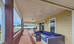 Terrace/patio - Painkiller: Sip Back & Relax (Surf City)