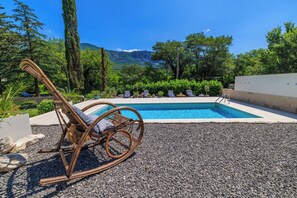Outdoor pool - Vacation apartment for up to 6 people with pool and idyllic location (Tribalj)