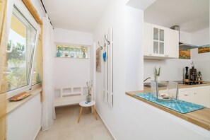 Interior - Vacation apartment for up to 6 people with pool and idyllic location (Tribalj)