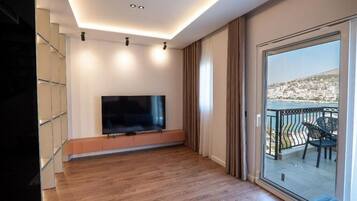 Duplex Apartment | Free WiFi, bed sheets