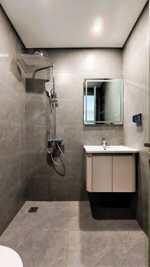 Standard Studio | Bathroom - Klara House Phuc Dong (Ha Noi)