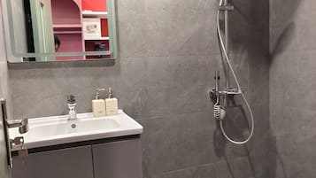 Studio Standard, vue ville | Salle de bain